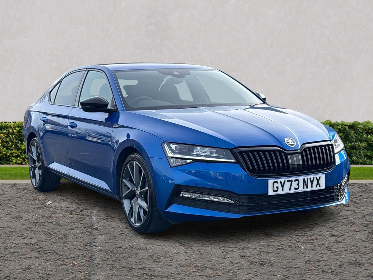 Main listing image - Skoda Superb