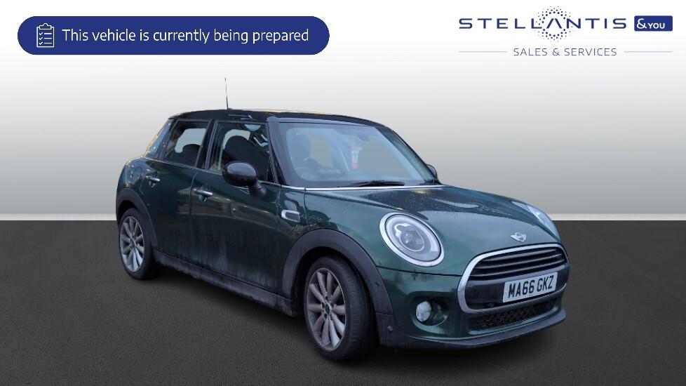 Main listing image - MINI Hatchback 5dr