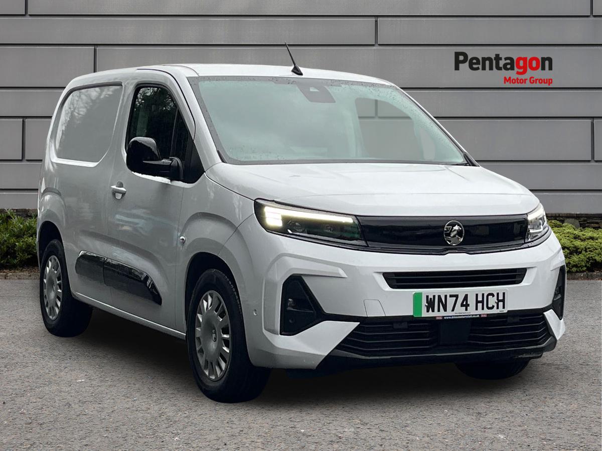 Main listing image - Vauxhall Combo Cargo-e