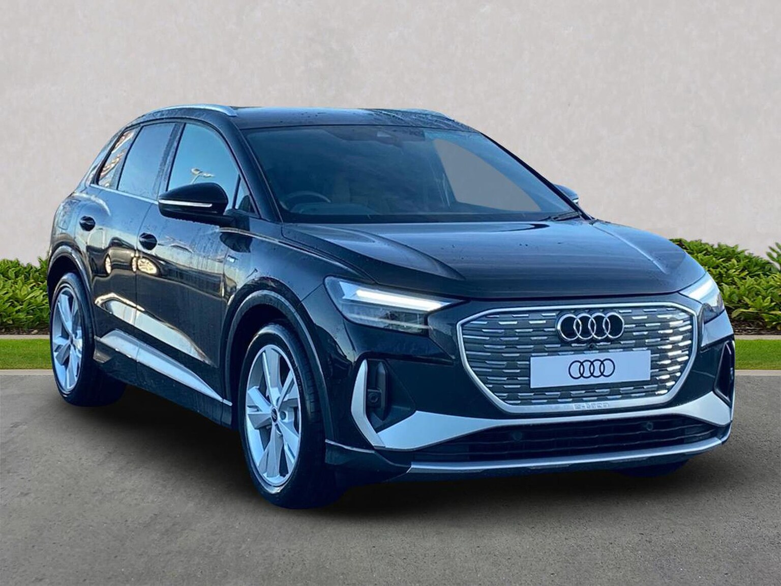 Main listing image - Audi Q4