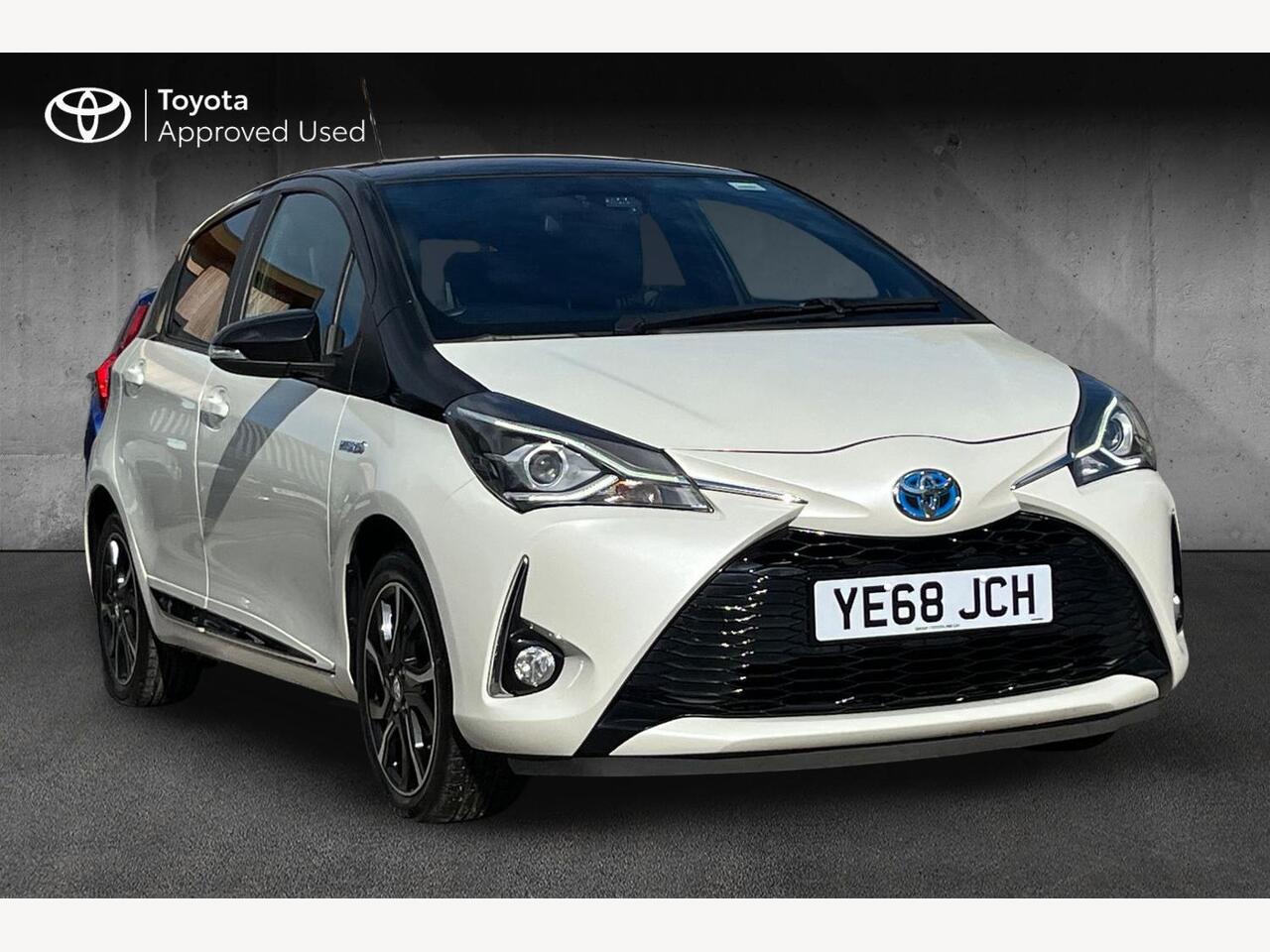 Main listing image - Toyota Yaris