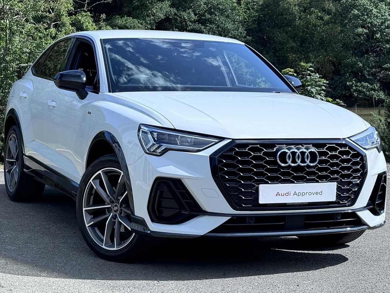 Main listing image - Audi Q3