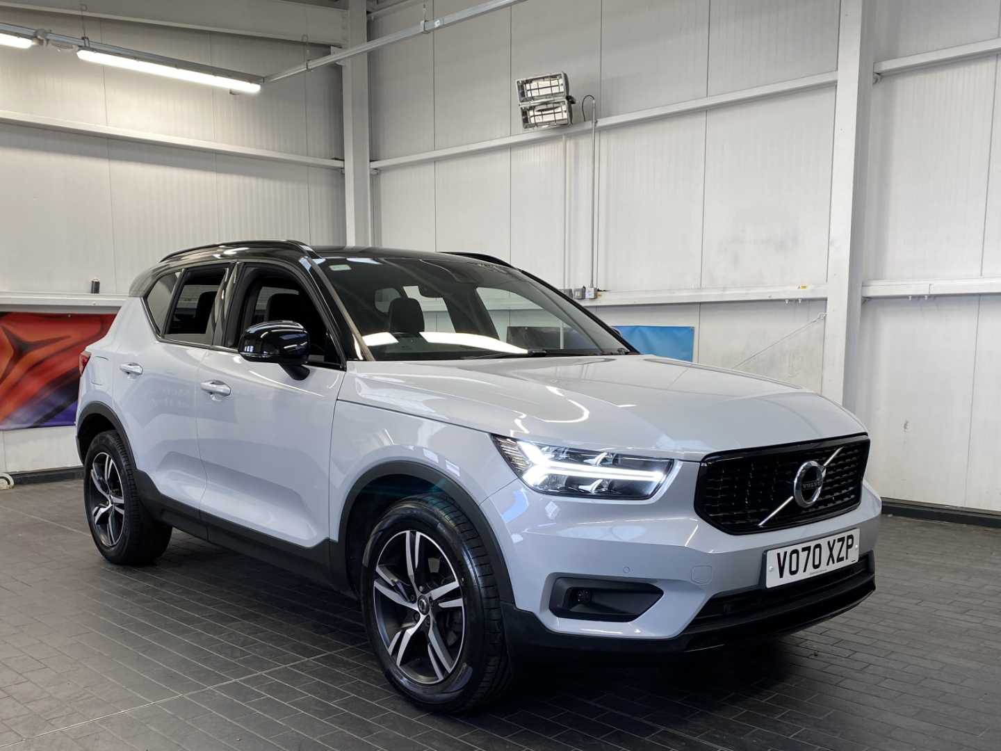 Main listing image - Volvo XC40