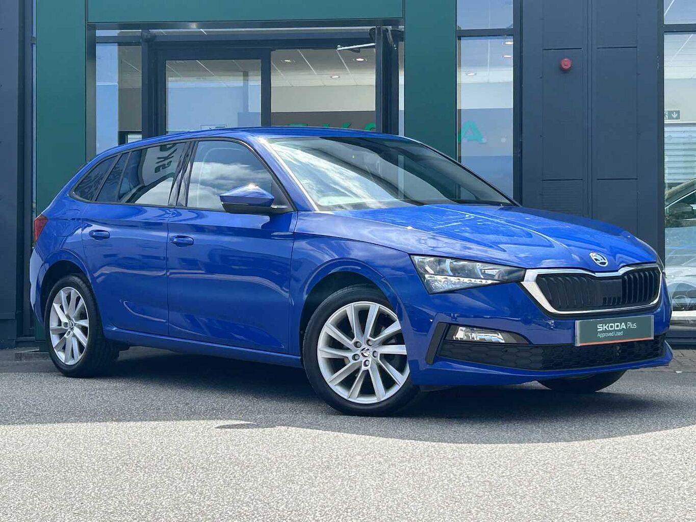 Main listing image - Skoda Scala