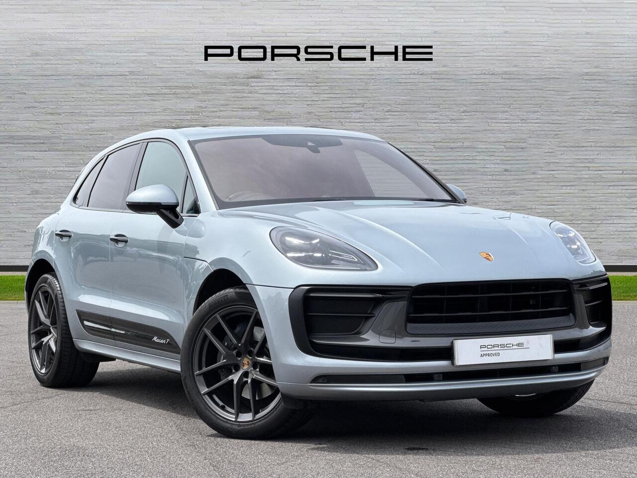 Main listing image - Porsche Macan