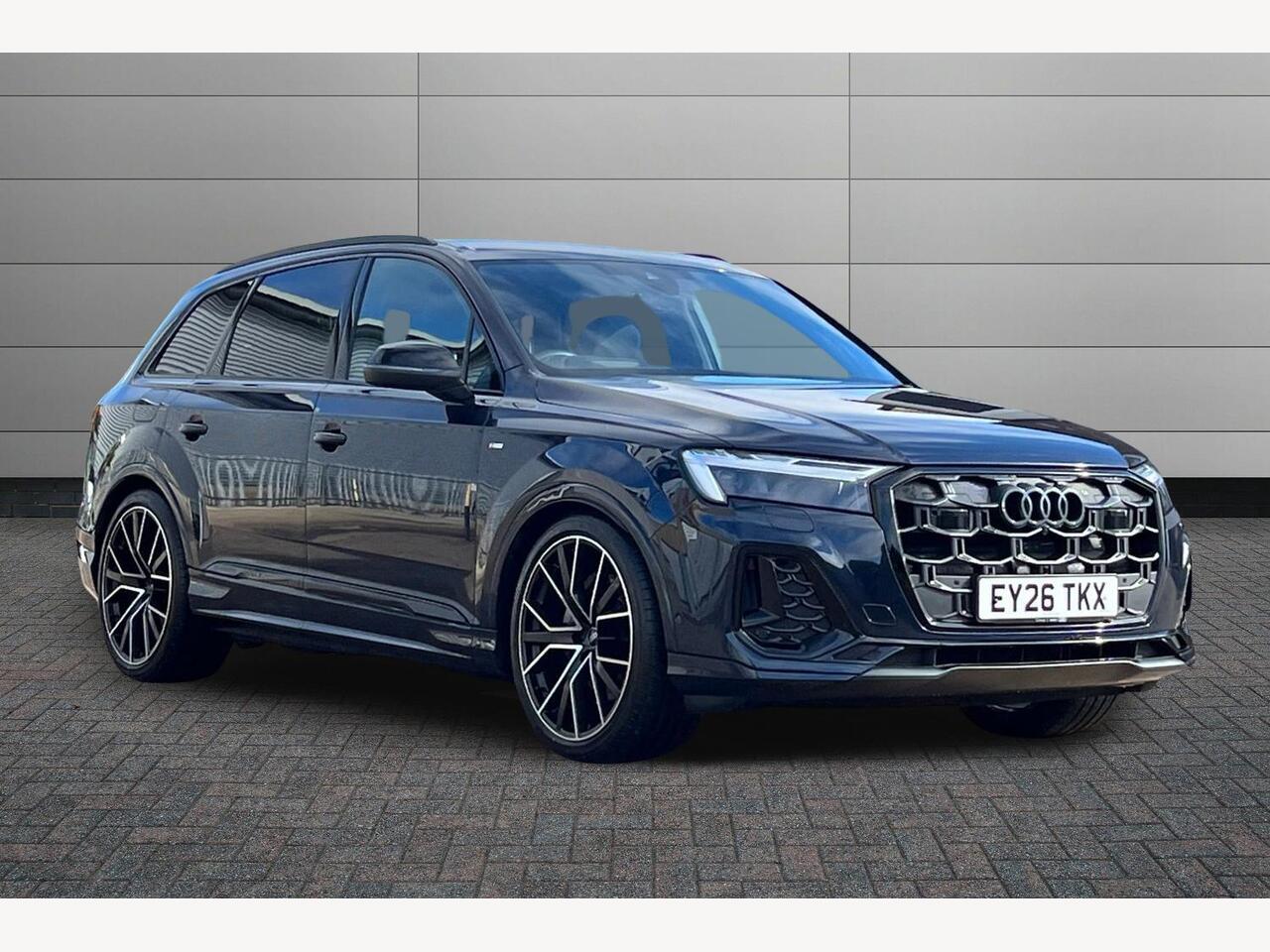 Main listing image - Audi Q7