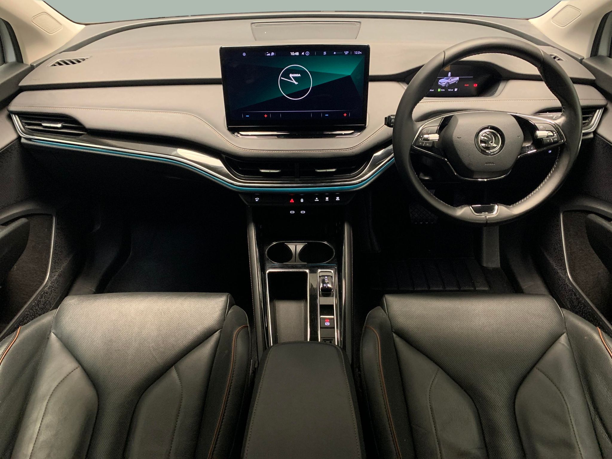 Main listing image - Skoda Enyaq