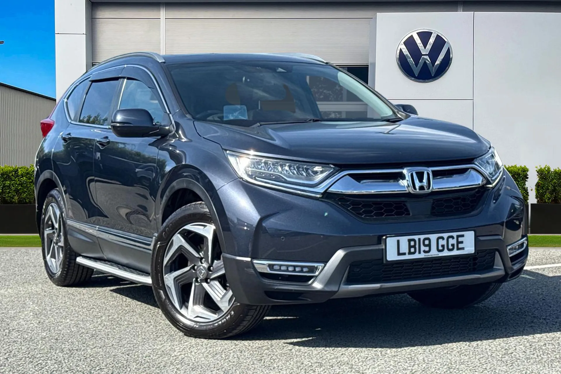 Main listing image - Honda CR-V
