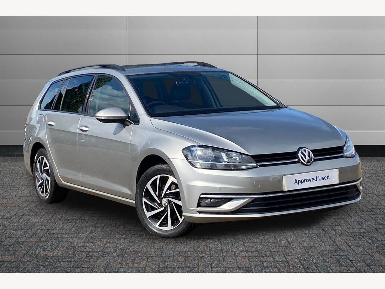 Main listing image - Volkswagen Golf Estate
