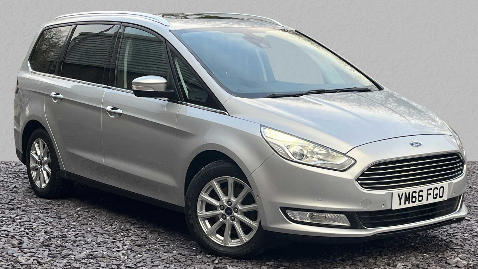 Main listing image - Ford Galaxy