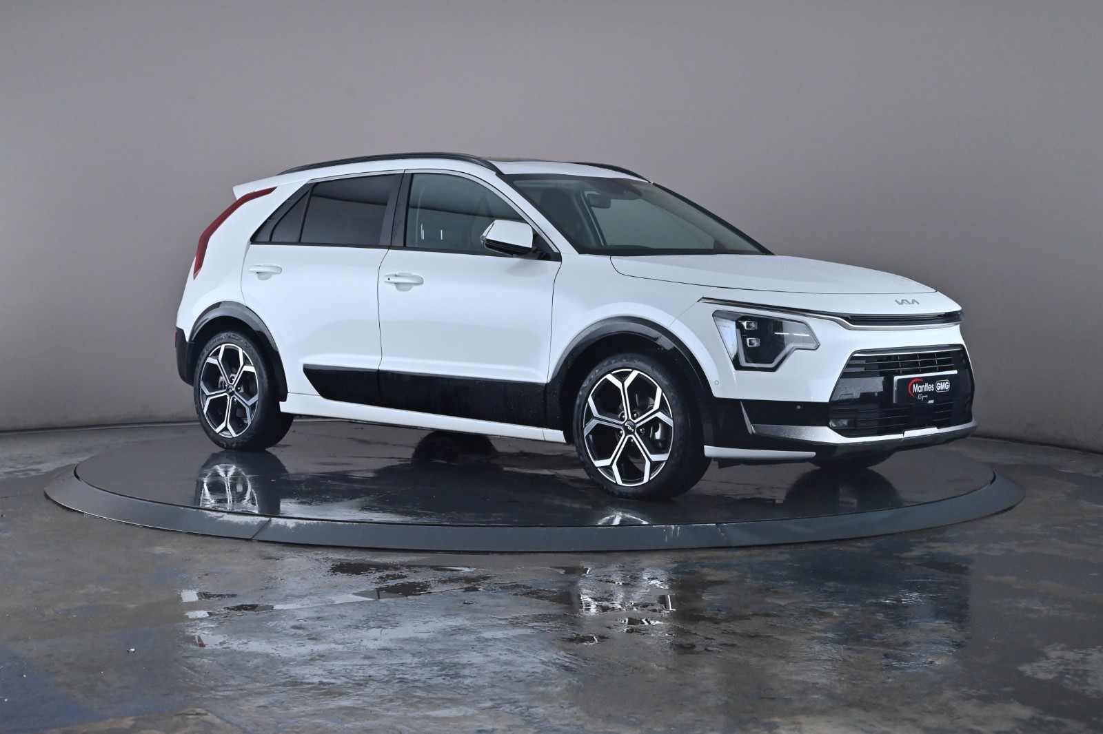 Main listing image - Kia Niro