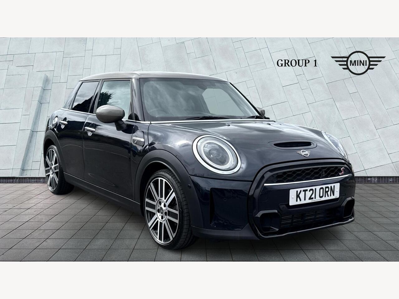 Main listing image - MINI Hatchback 5dr
