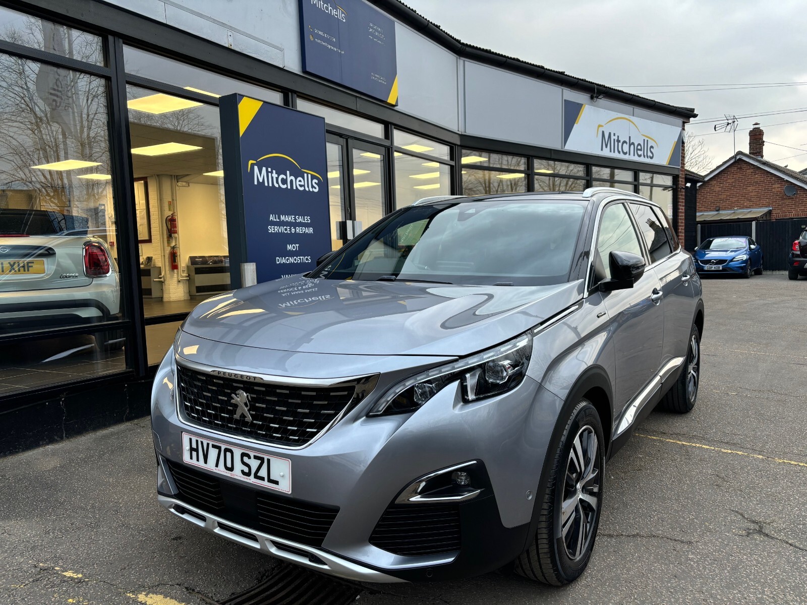 Main listing image - Peugeot 5008