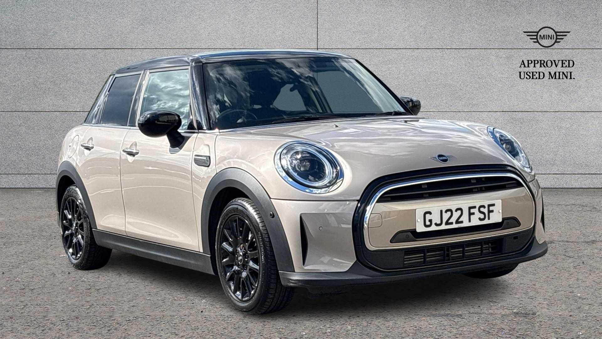 Main listing image - MINI Hatchback 5dr