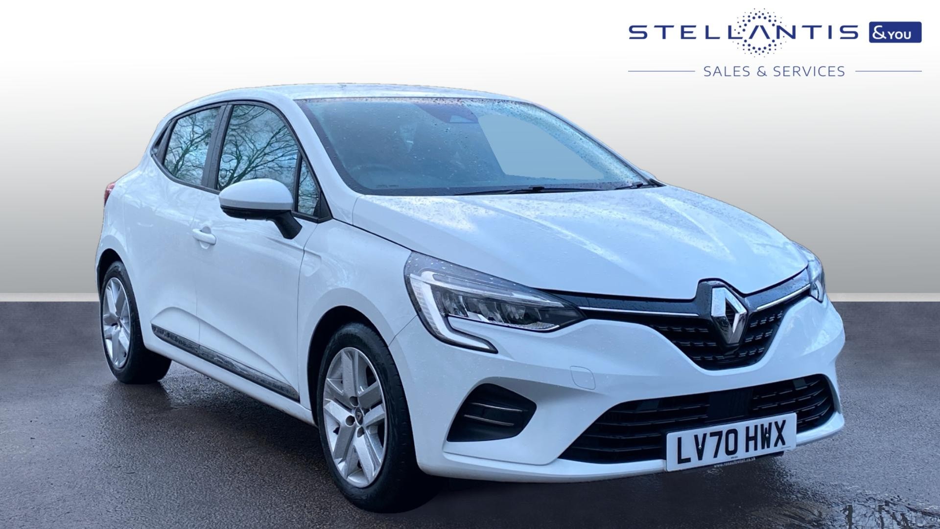 Main listing image - Renault Clio