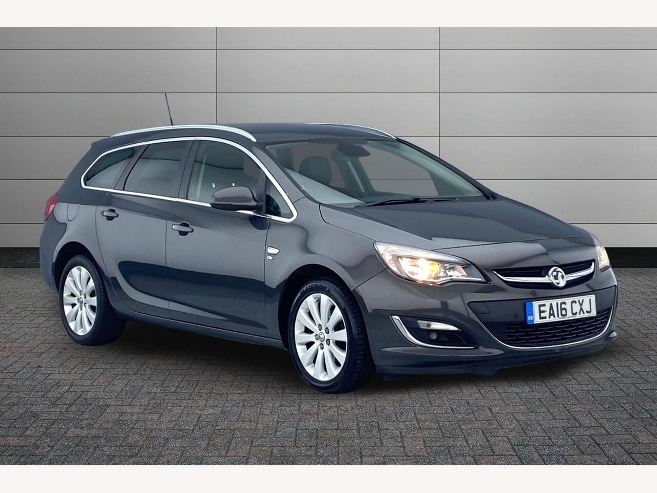 Main listing image - Vauxhall Astra Sports Tourer