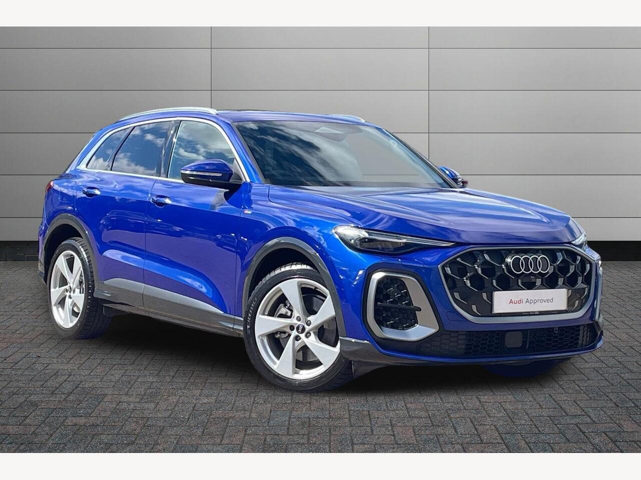 Main listing image - Audi Q5