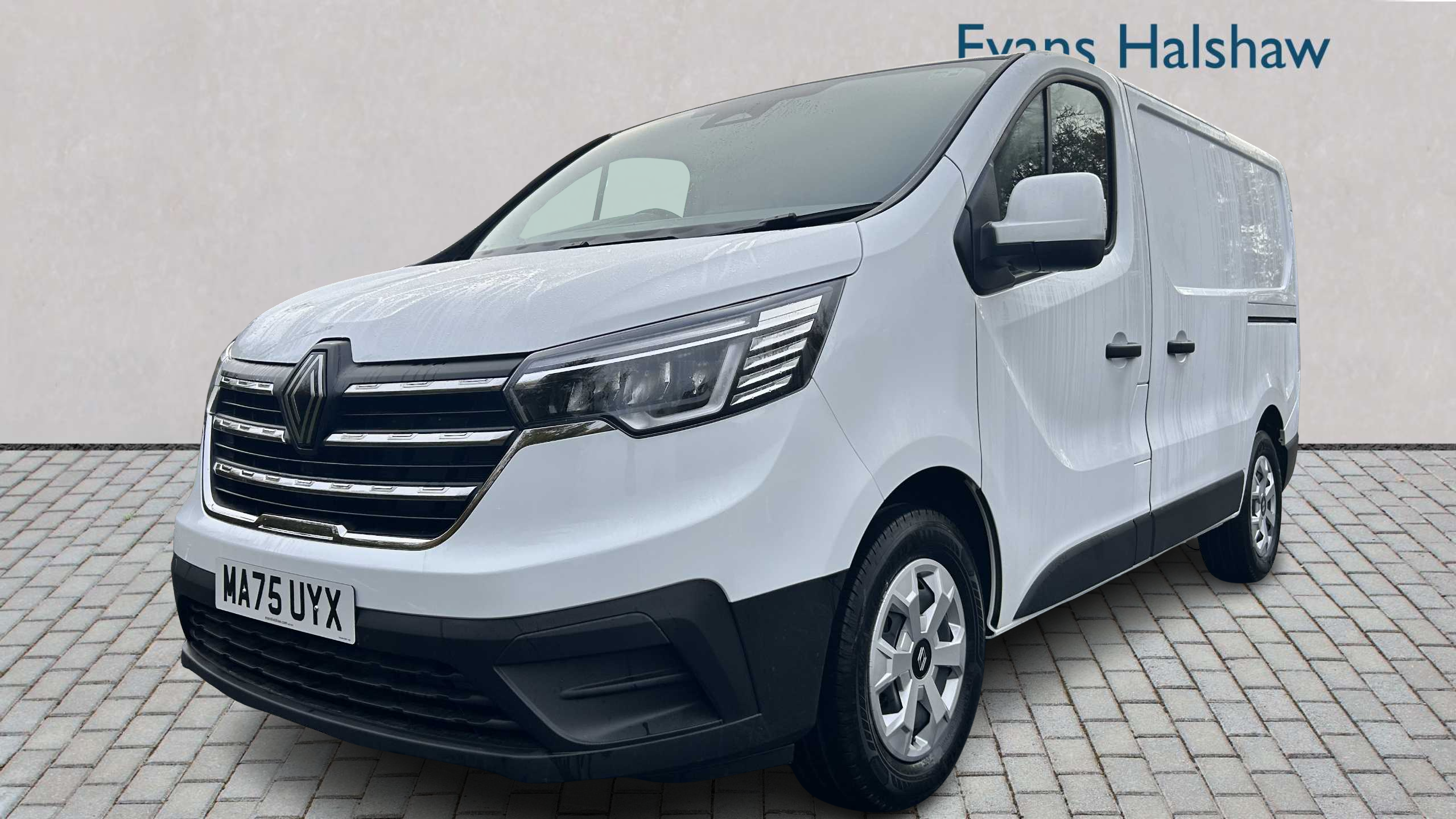 Main listing image - Renault Trafic