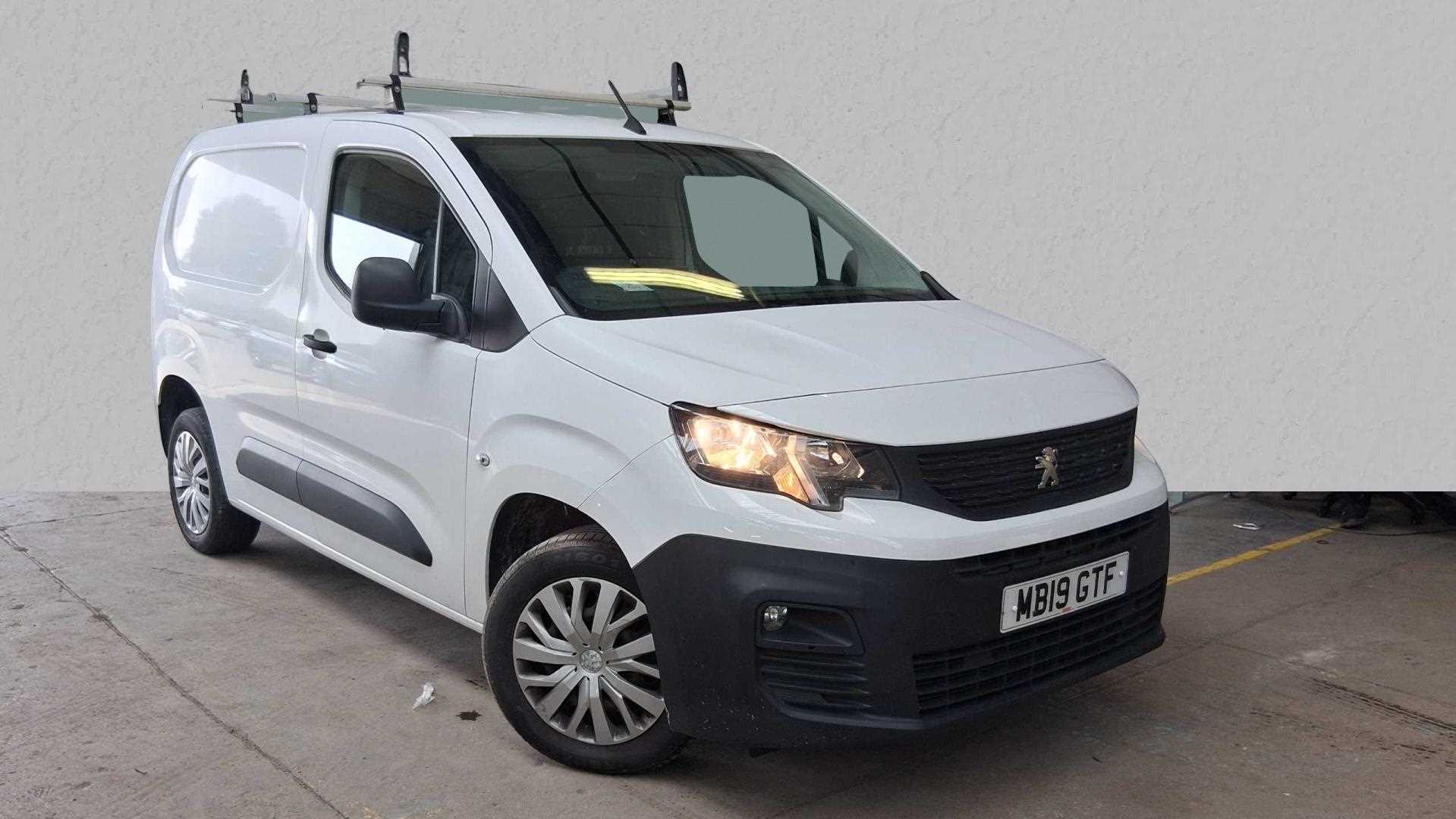 Main listing image - Peugeot Partner