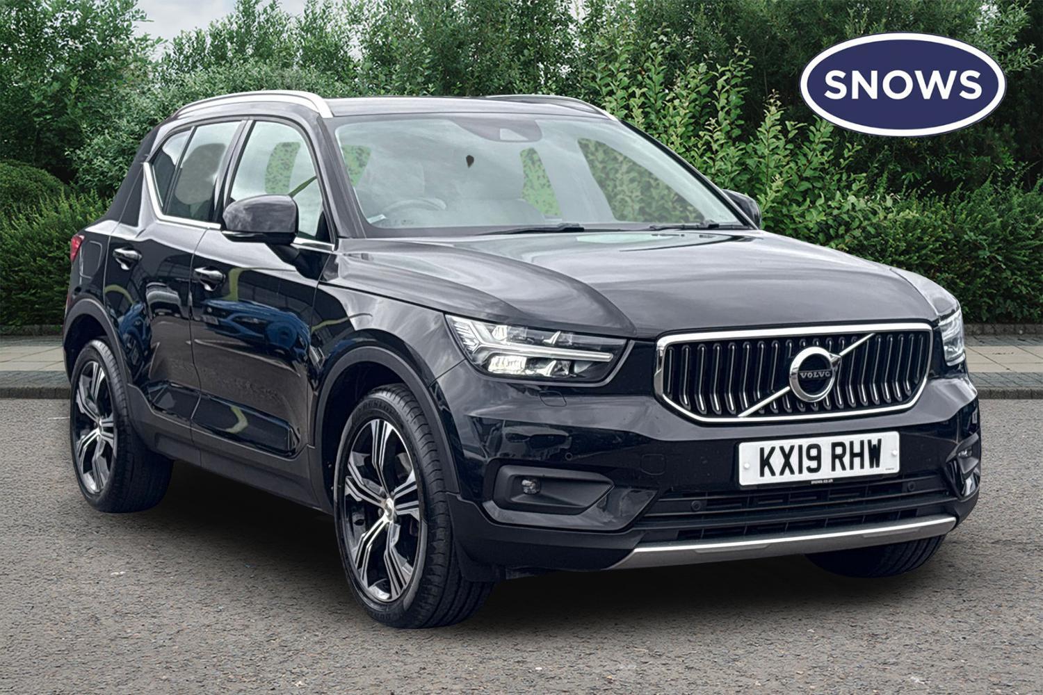 Main listing image - Volvo XC40