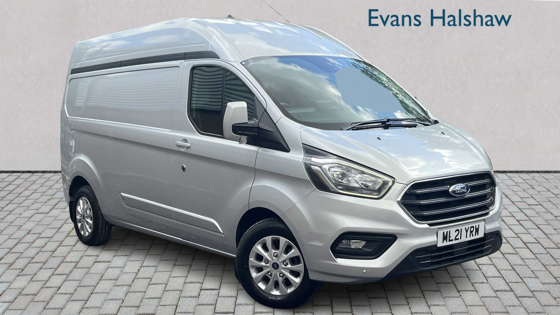 Main listing image - Ford Transit Custom