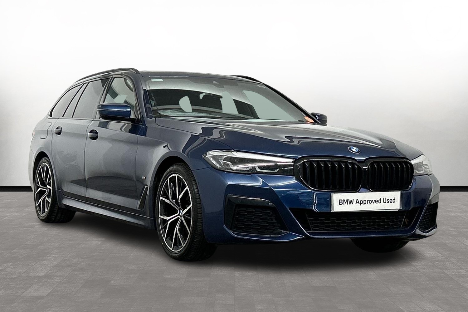 Main listing image - BMW 5 Series Touring