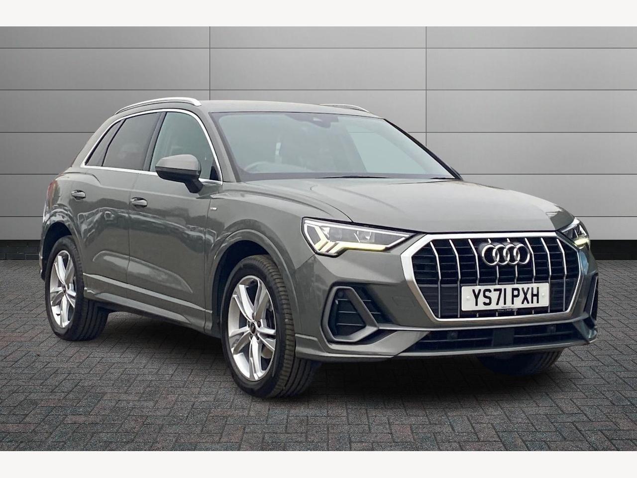 Main listing image - Audi Q3