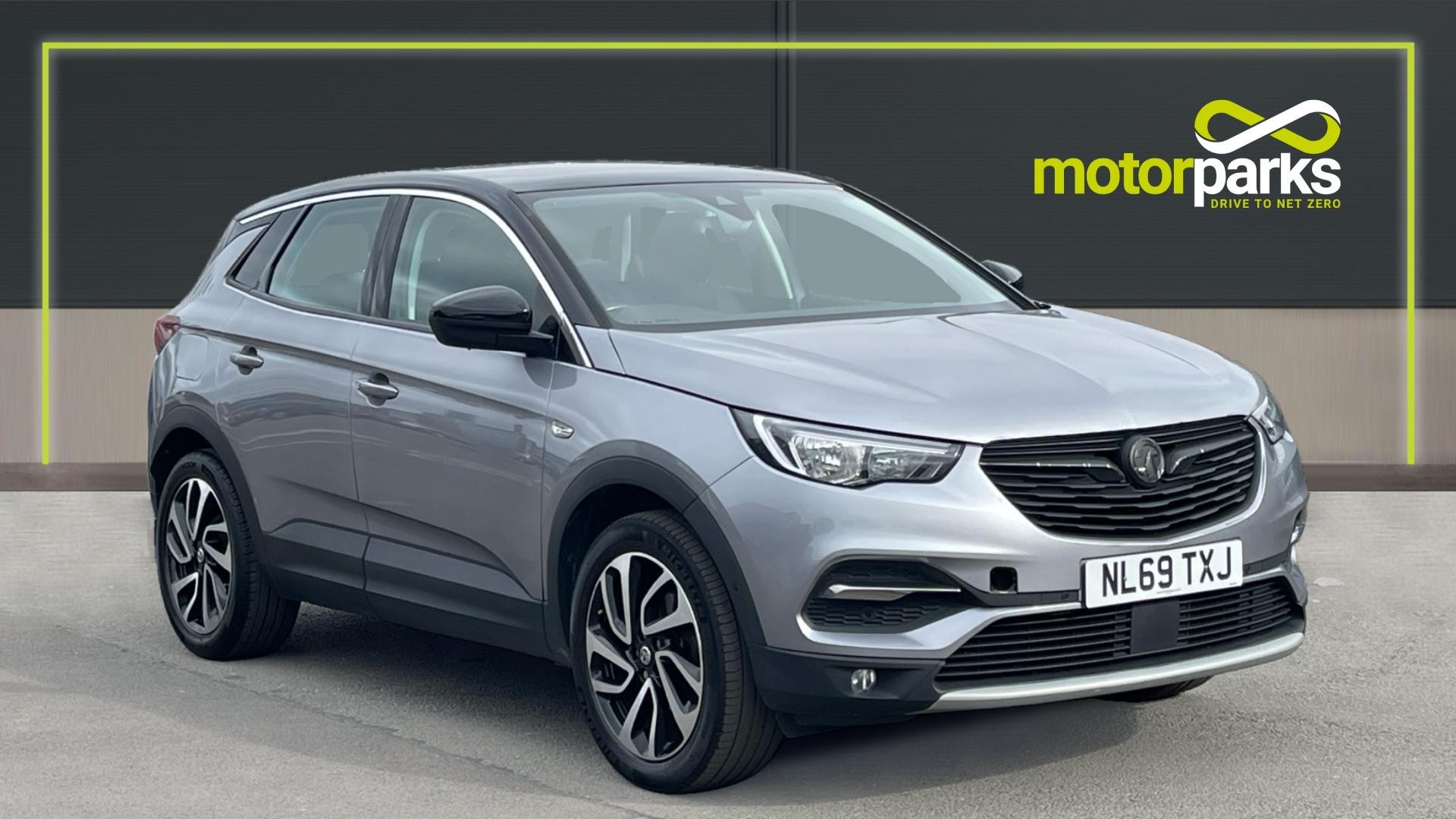 Main listing image - Vauxhall Grandland X