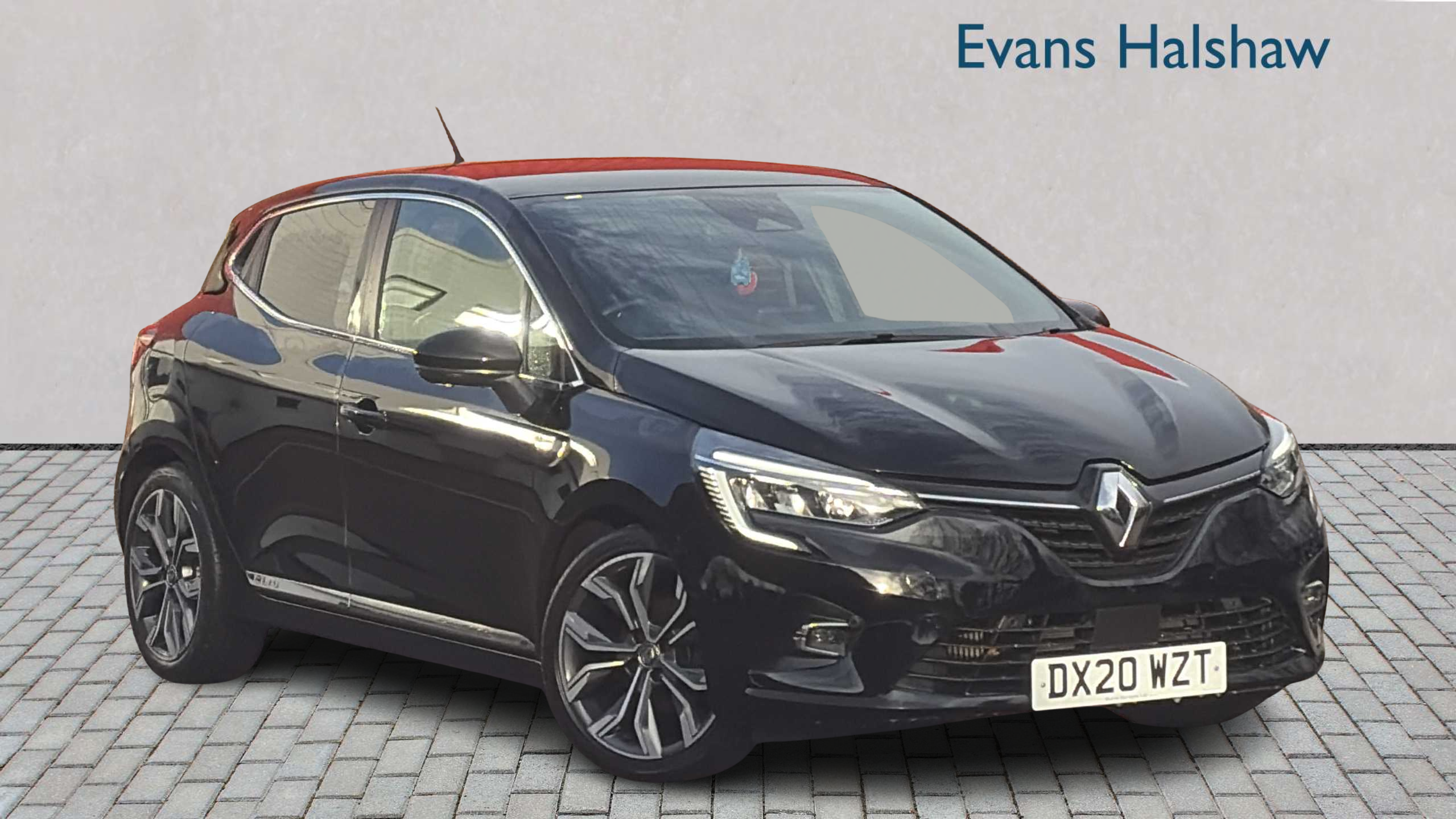 Main listing image - Renault Clio