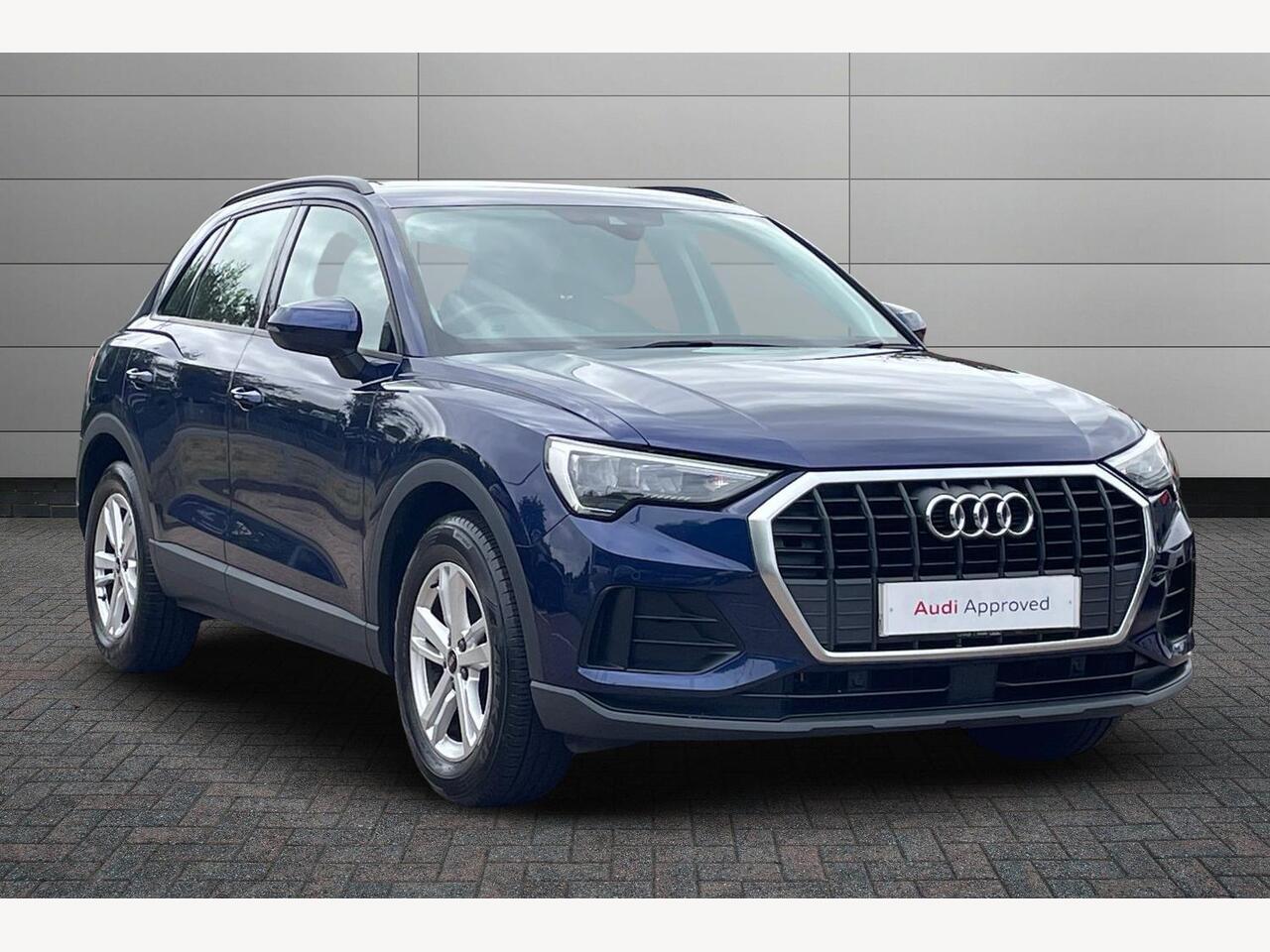 Main listing image - Audi Q3
