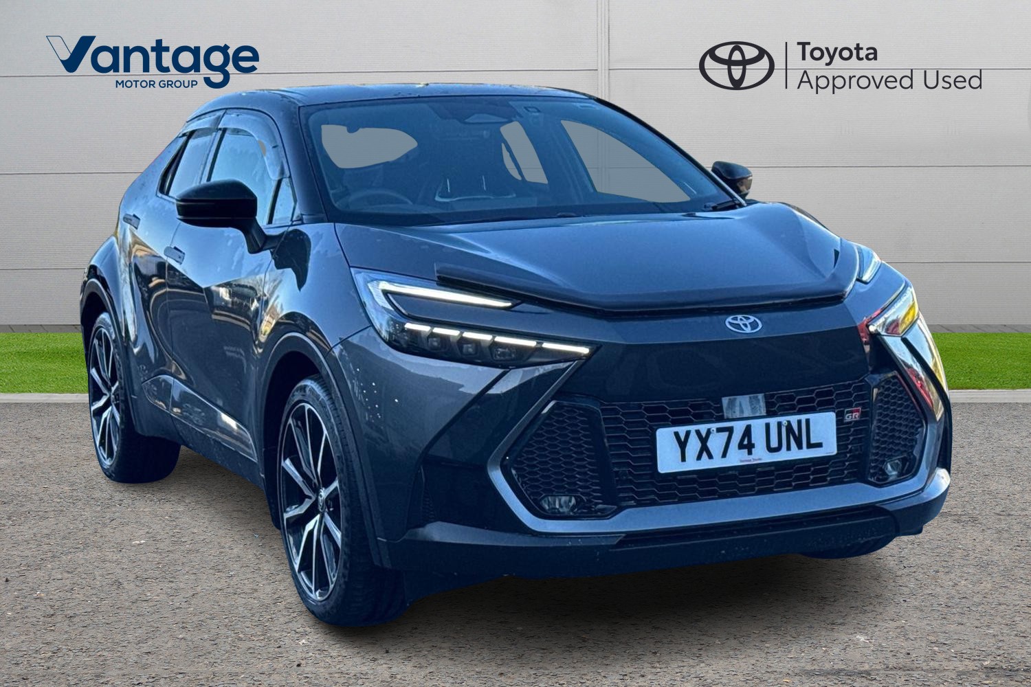 Main listing image - Toyota C-HR