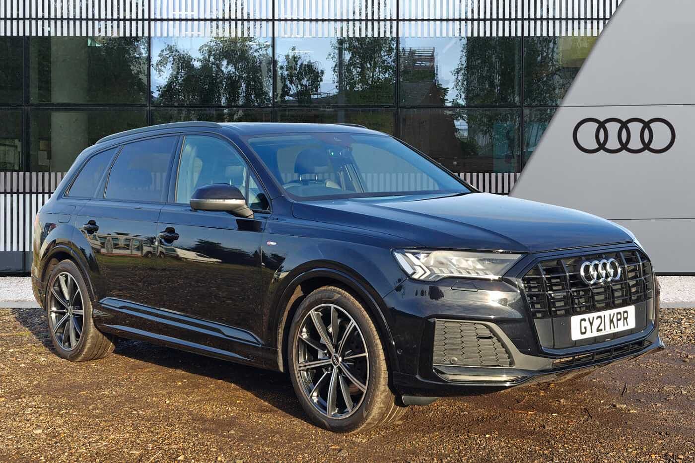 Main listing image - Audi Q7