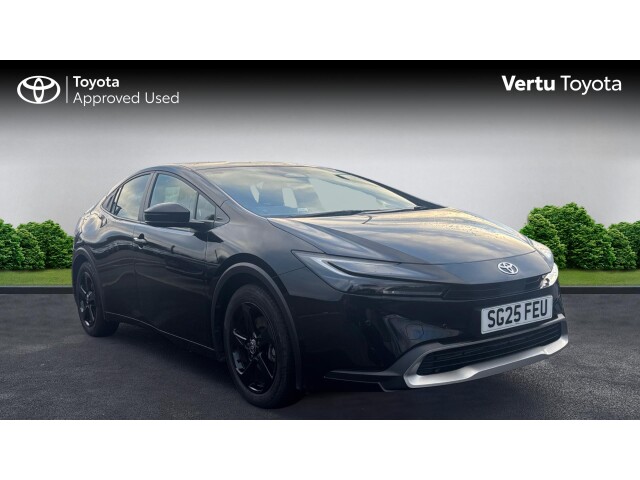 Main listing image - Toyota Prius Plug-In