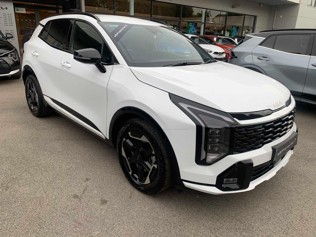 Main listing image - Kia Sportage