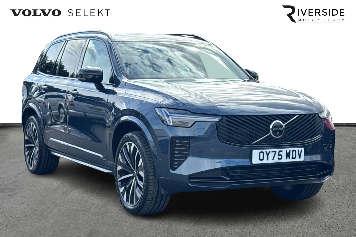 Main listing image - Volvo XC90