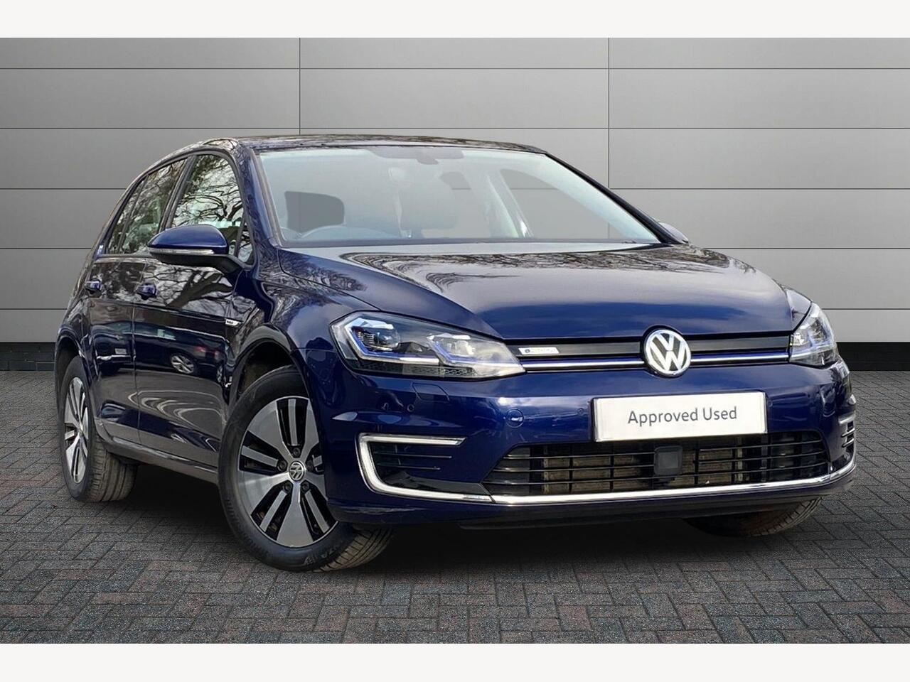 Main listing image - Volkswagen e-Golf