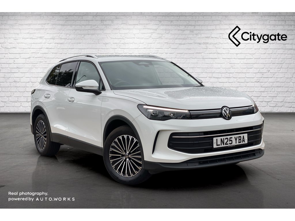 Main listing image - Volkswagen Tiguan