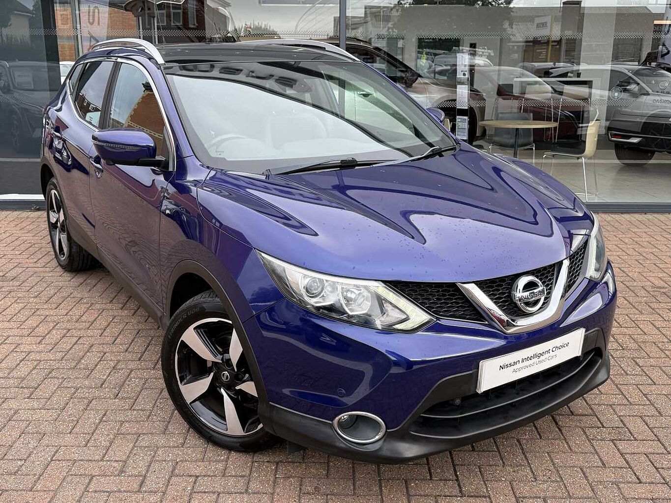 Main listing image - Nissan Qashqai