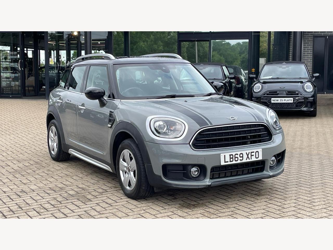 Main listing image - MINI Countryman