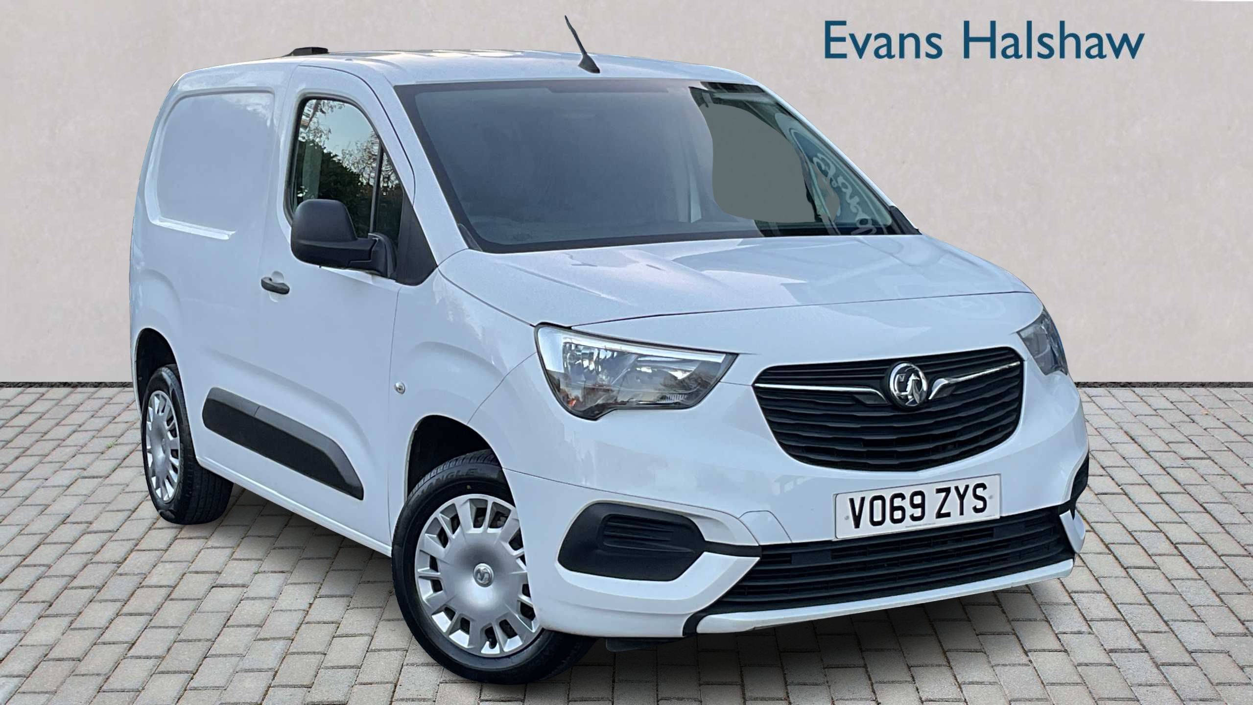 Main listing image - Vauxhall Combo Cargo