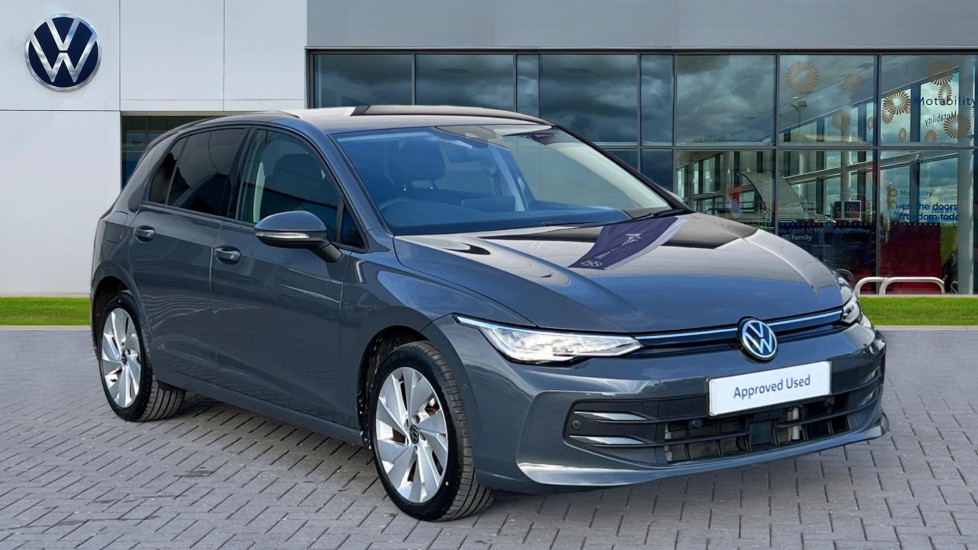 Main listing image - Volkswagen Golf