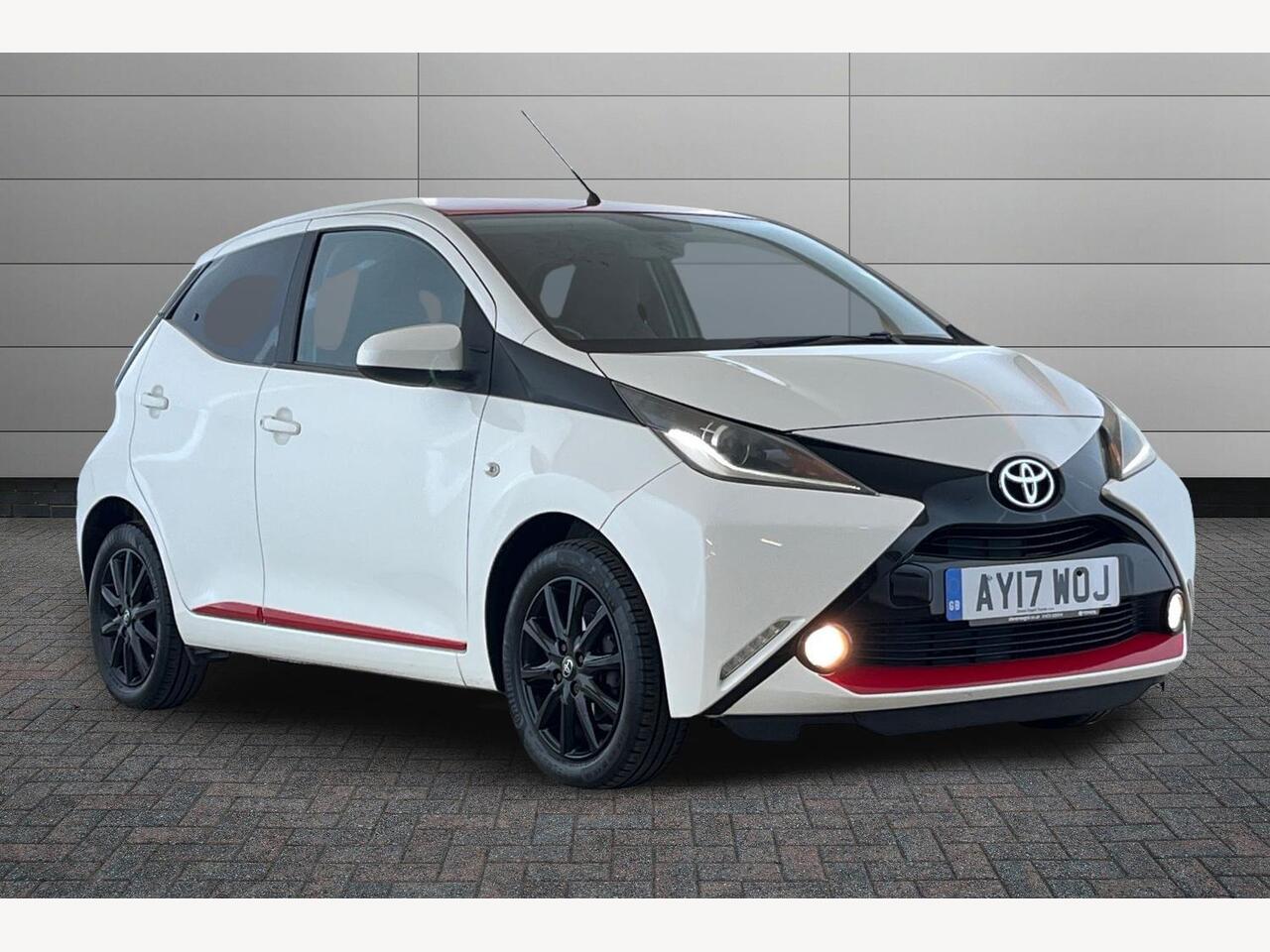 Main listing image - Toyota Aygo