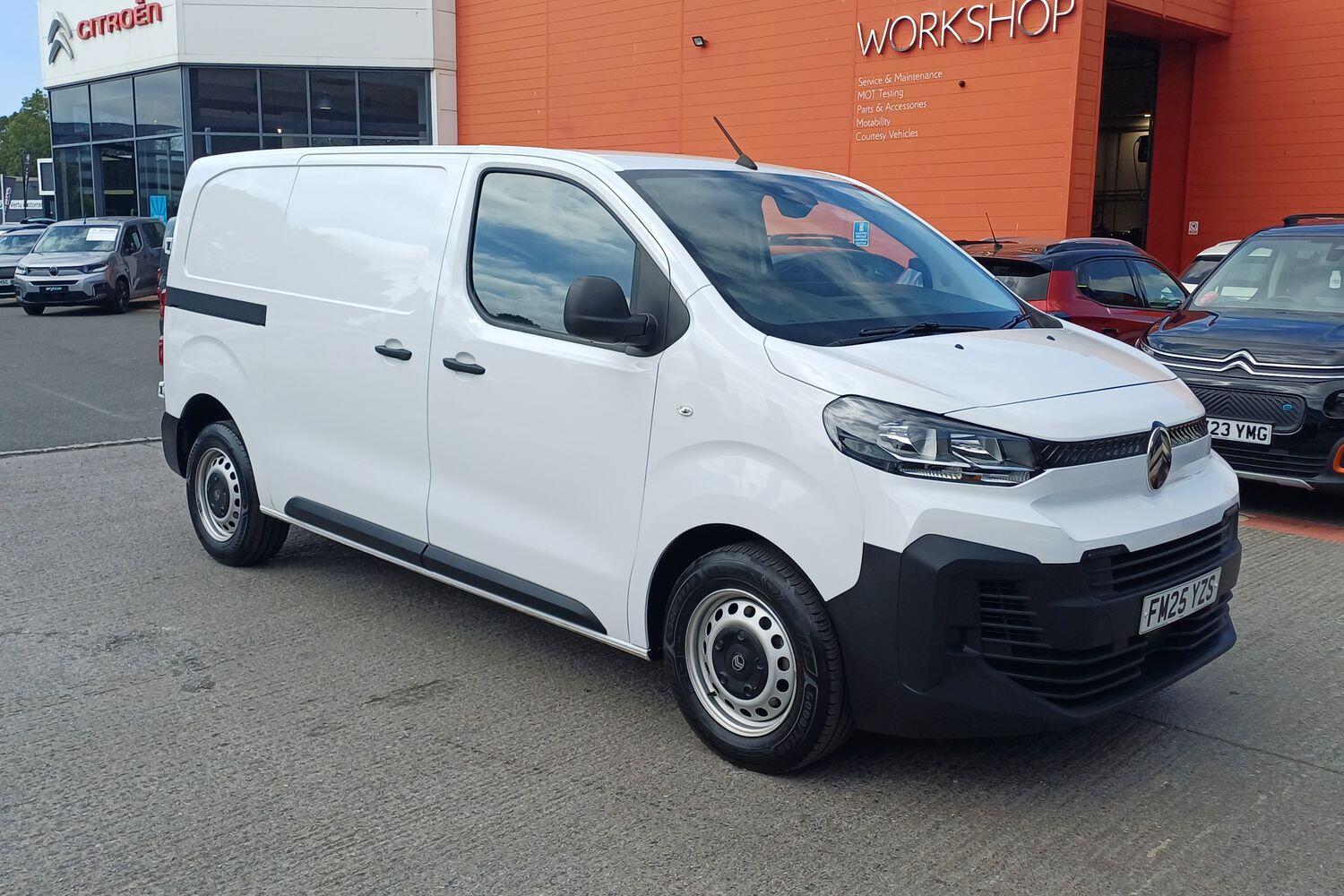 Main listing image - Citroen Dispatch