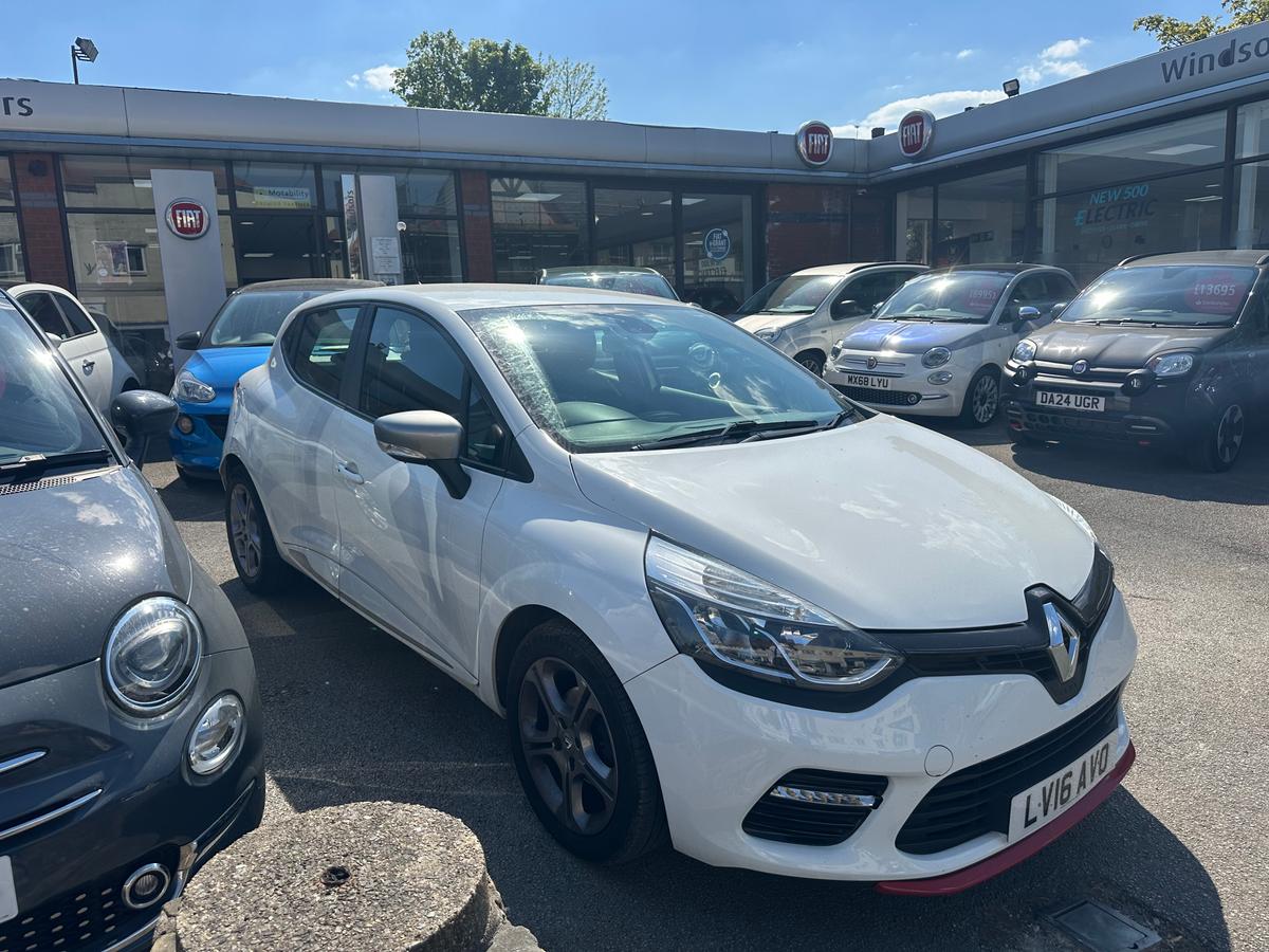 Main listing image - Renault Clio