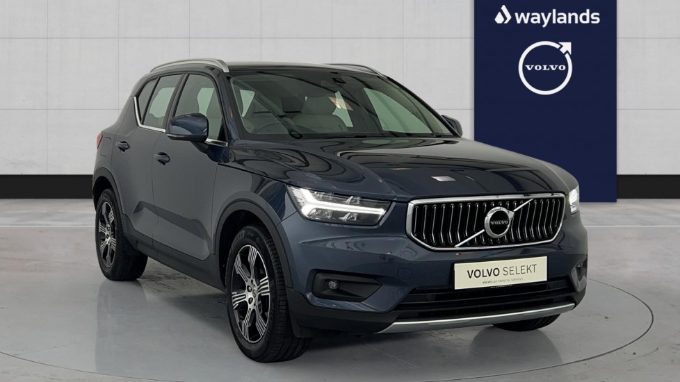 Main listing image - Volvo XC40