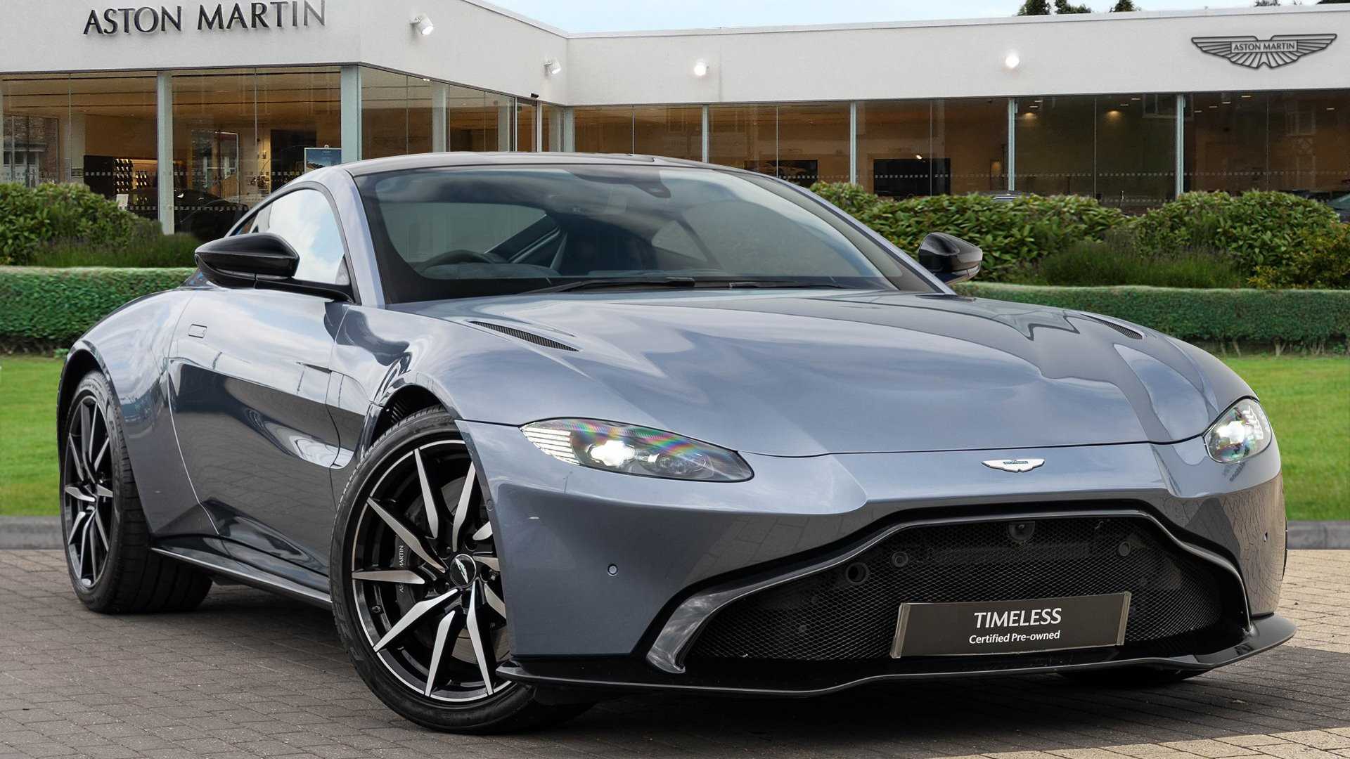 Main listing image - Aston Martin Vantage