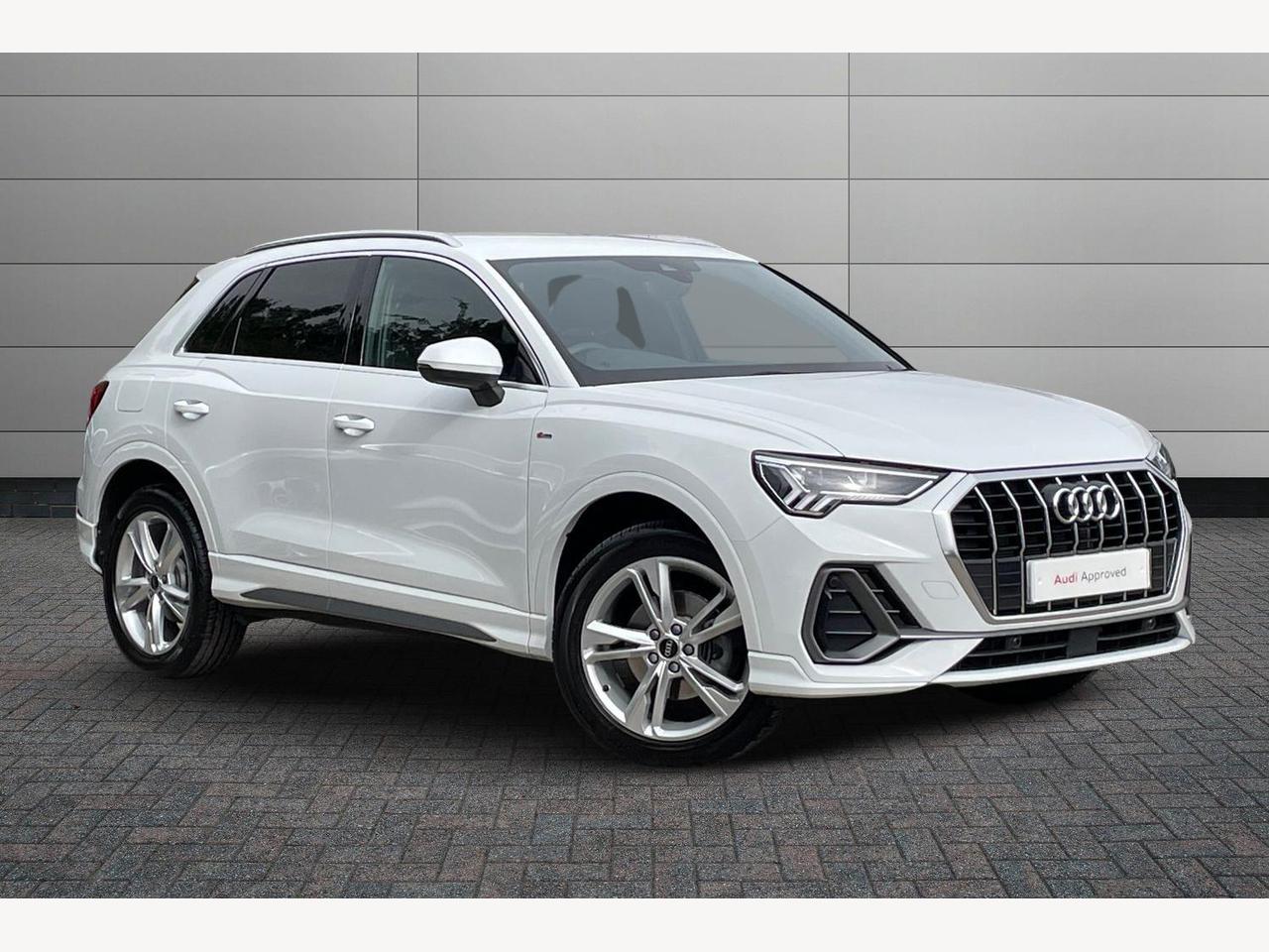 Main listing image - Audi Q3