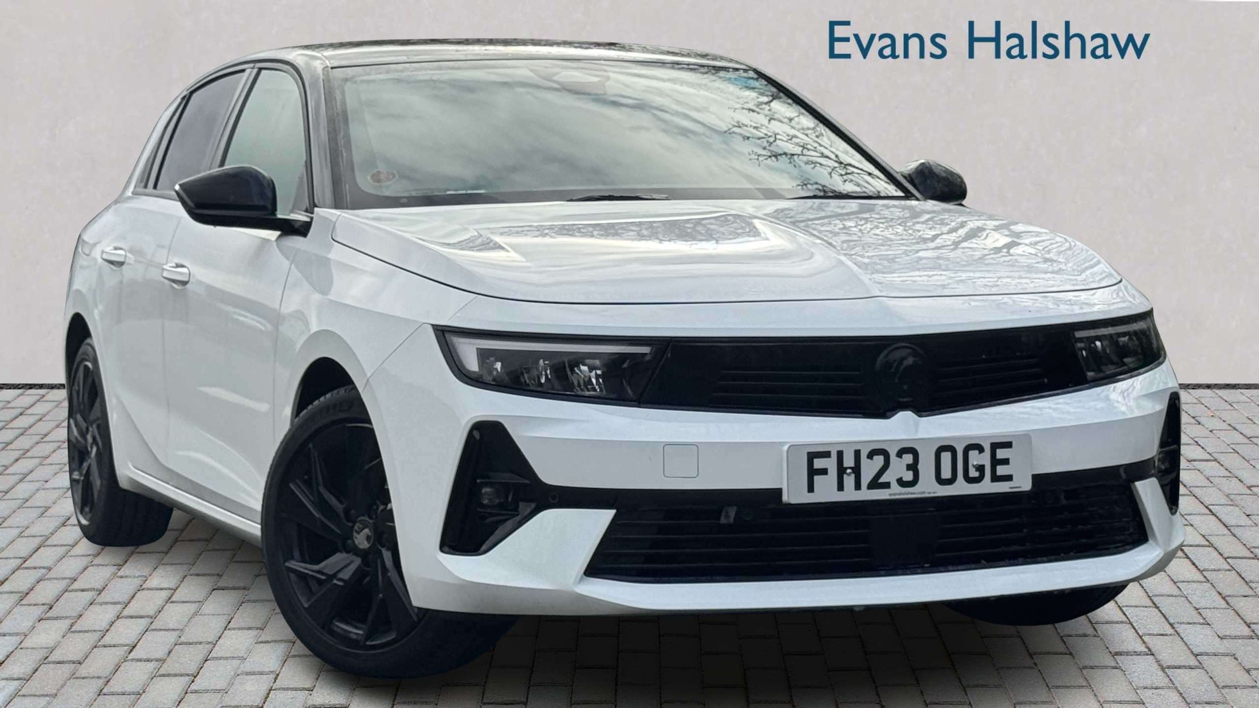 Main listing image - Vauxhall Astra