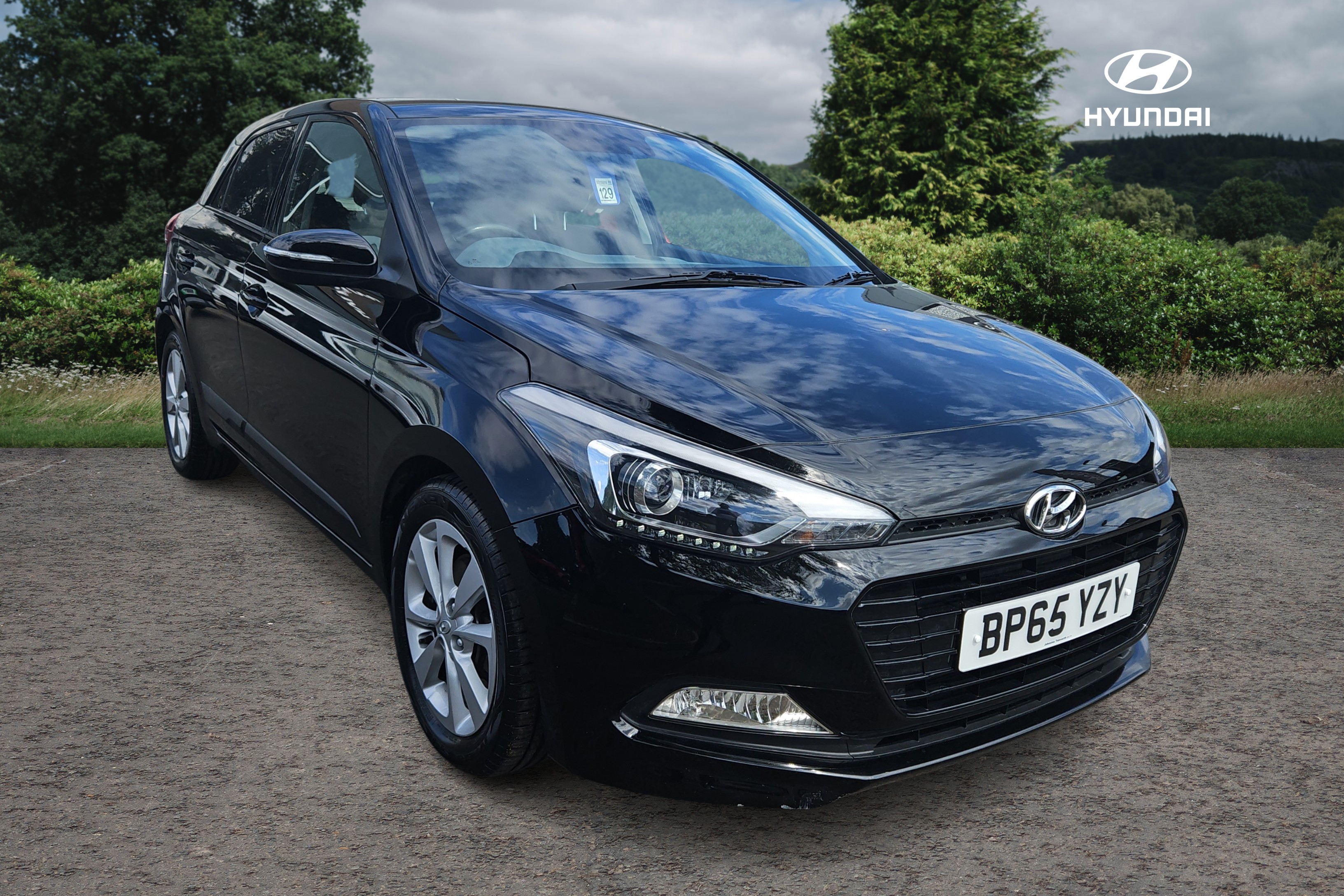 Main listing image - Hyundai i20