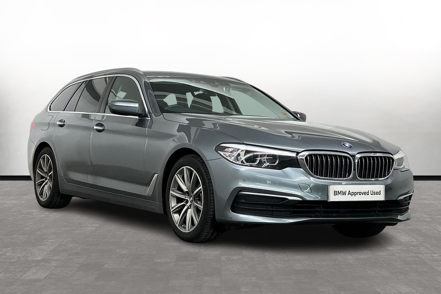 Main listing image - BMW 5 Series Touring